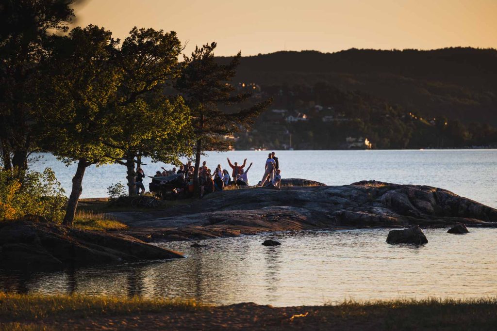 Hvorfor gå på bibelskole? 1 Ansgar Bibelskole i Kristiansand – et unikt botilbud med moderne hybler og et levende fellesskap som gir rom for både studier og sosiale aktiviteter.